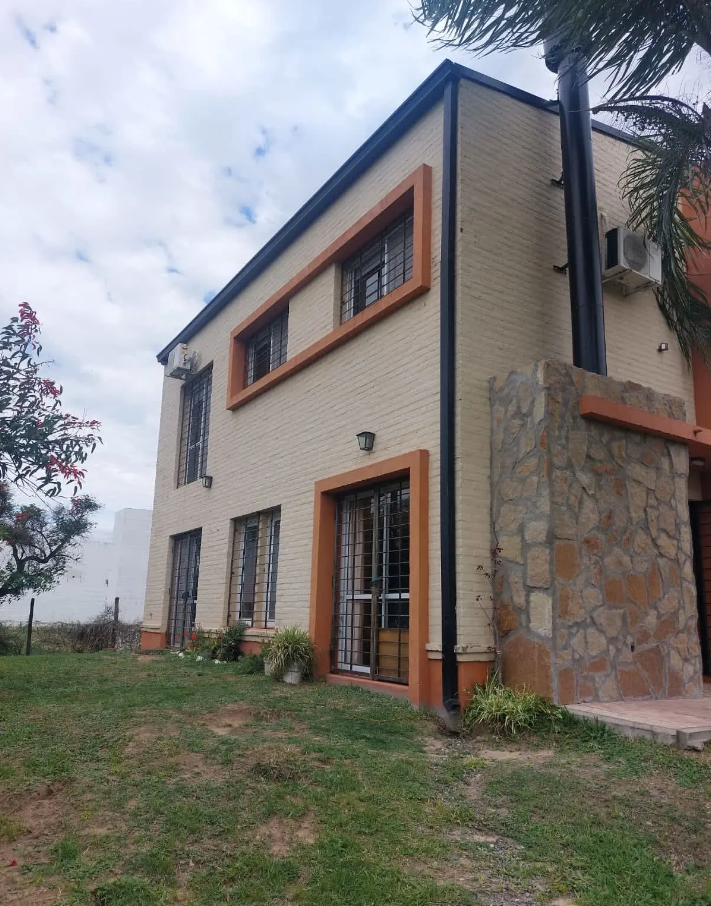 Casa en Venta en COLASTINE